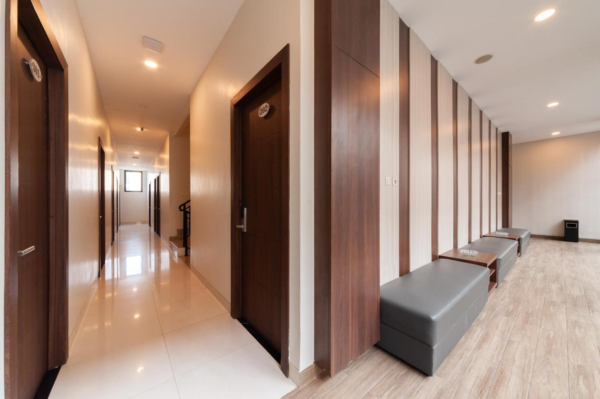 Urbanview Hotel Cengkareng Jakarta By Reddoorz Εξωτερικό φωτογραφία