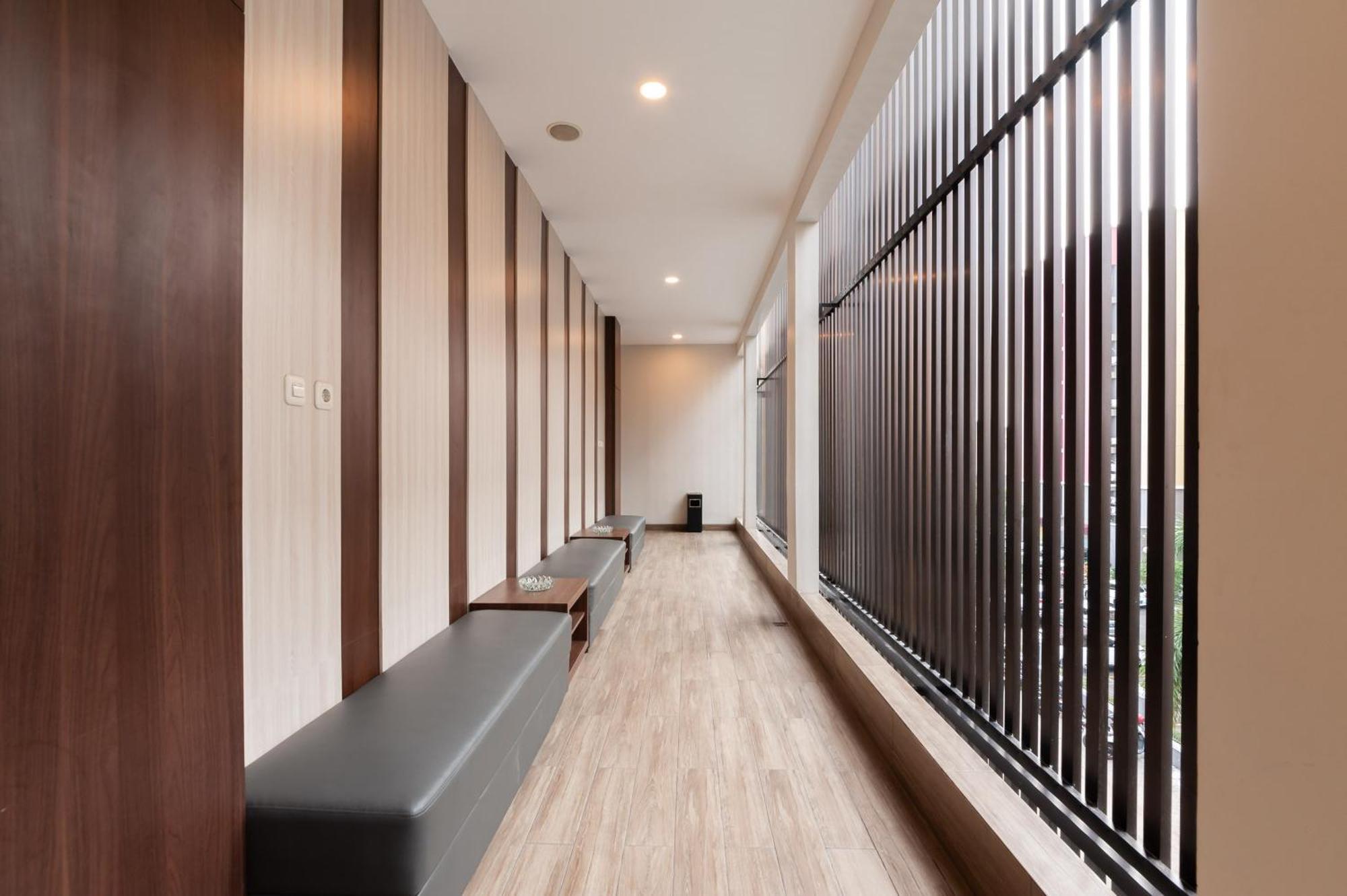 Urbanview Hotel Cengkareng Jakarta By Reddoorz Εξωτερικό φωτογραφία